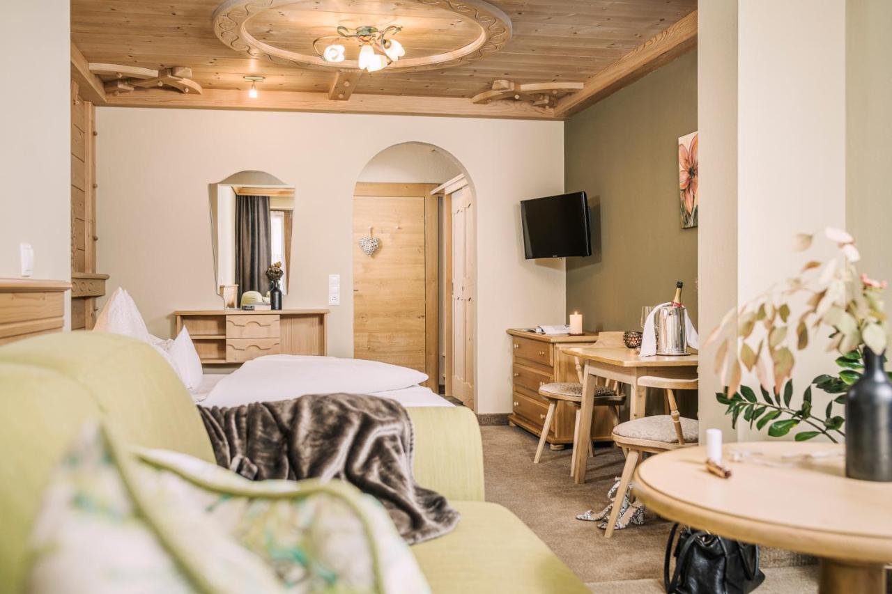 Hotel Sieghard Zillertal Hippach Buitenkant foto